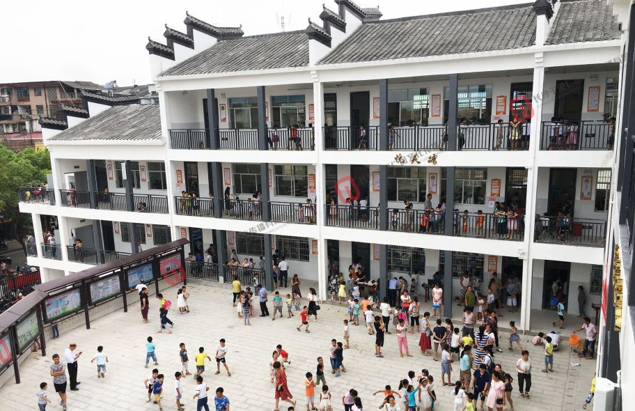 千里仁风文化传播,校园装潢装饰,校园展厅设计,校园走廊文化